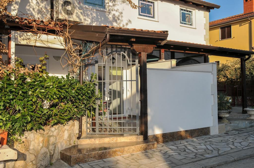 Apartments Finida ポレッチ 部屋 写真